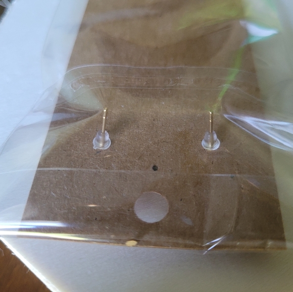 β¨οΈ Pink Opal Rhinestone Gold Cat Earrings β¨οΈ - Picture 9 of 10